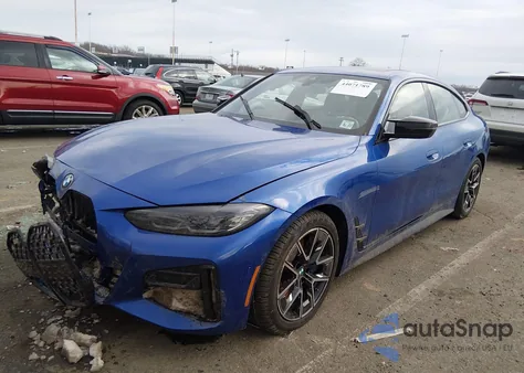 2022 BMW M440I Gran Coupe xDrive z USA, uszkodzony, nr VIN WBA13AW06NFM21778